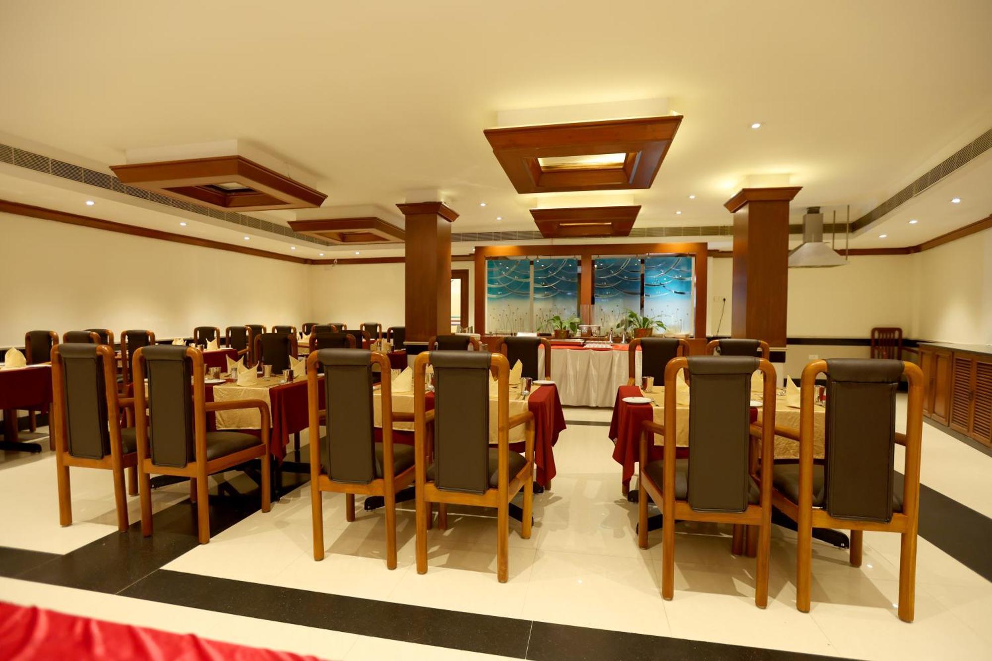 Breeze Residency Otel Tiruchirappalli Dış mekan fotoğraf